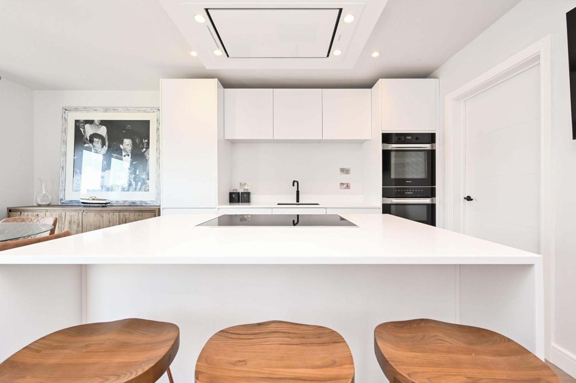 1 The Nest - Luxury Modern House Nr Beach & Bars With Sea Views & Free Parking Villa Charlestown  Bagian luar foto