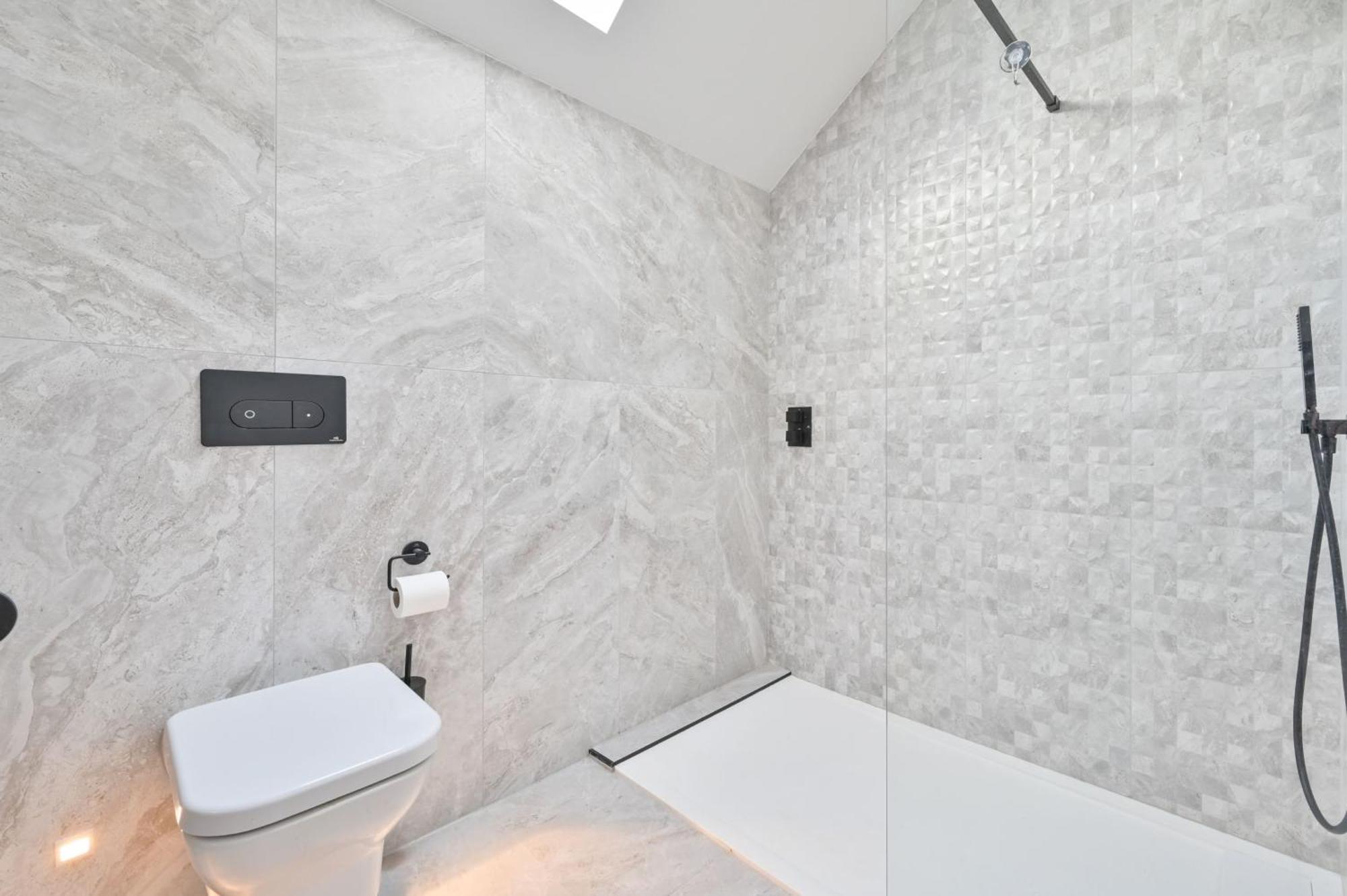 1 The Nest - Luxury Modern House Nr Beach & Bars With Sea Views & Free Parking Villa Charlestown  Bagian luar foto