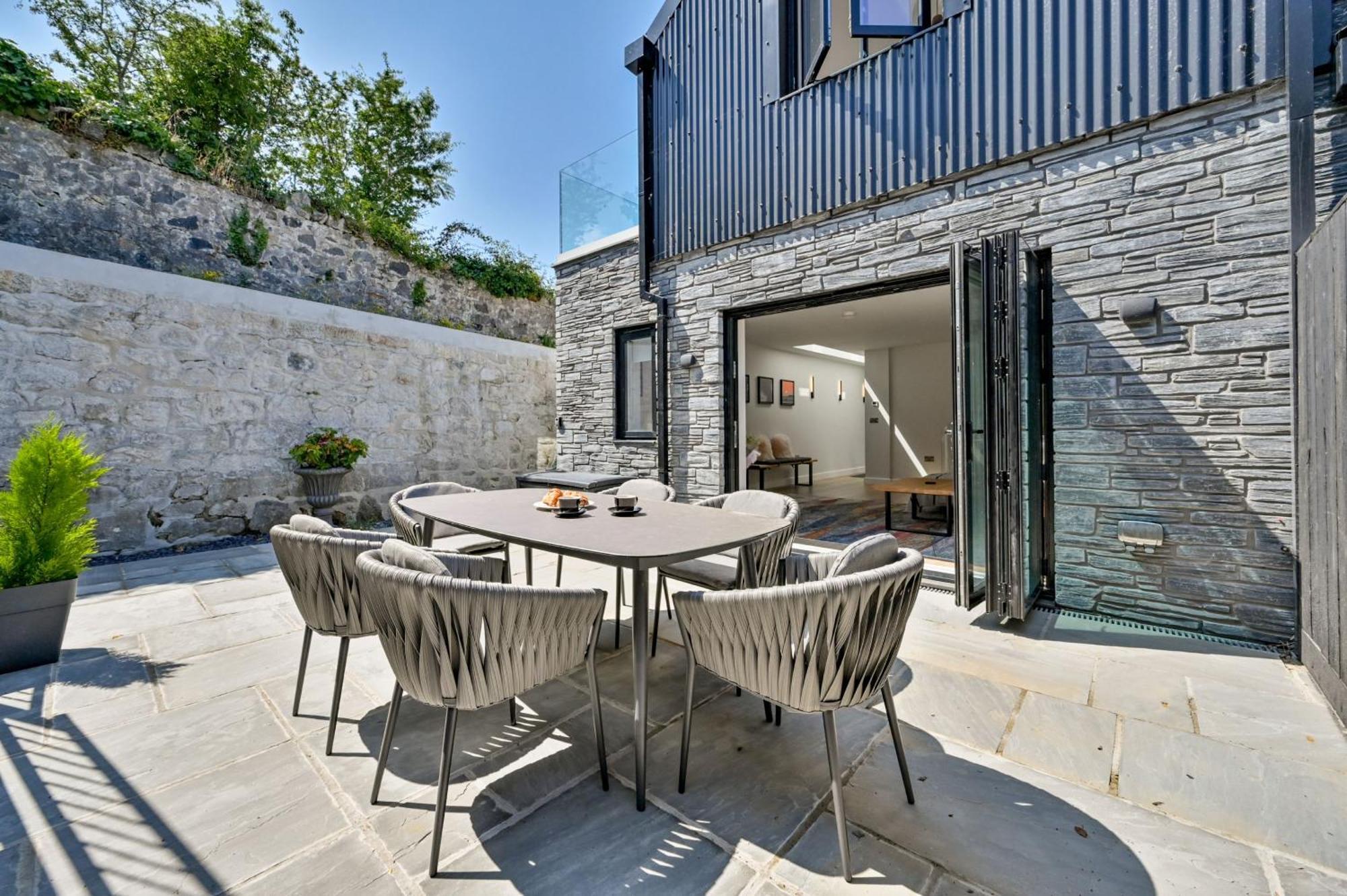 1 The Nest - Luxury Modern House Nr Beach & Bars With Sea Views & Free Parking Villa Charlestown  Bagian luar foto